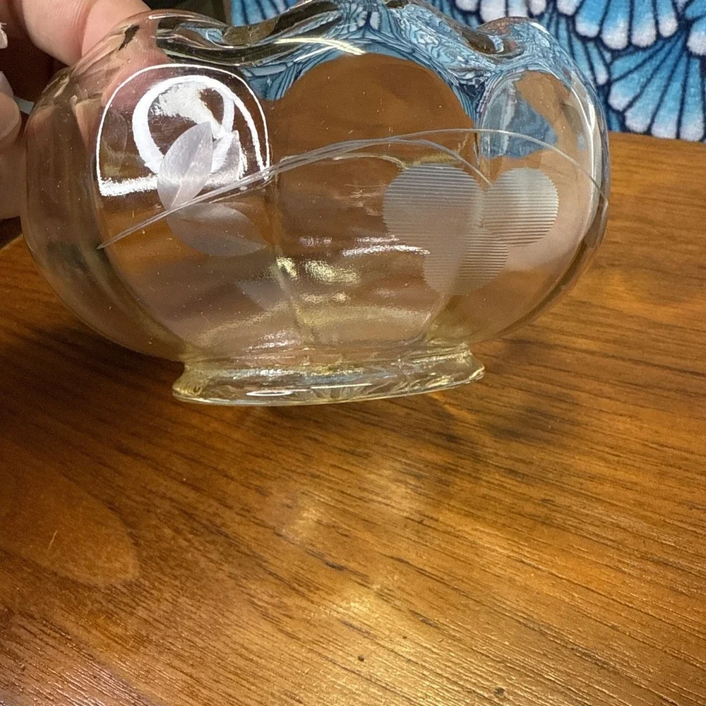 Vintage Glass Candy‎ Bowl With Leaf Pattern